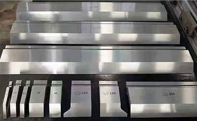 (image for) Bending machine mold A